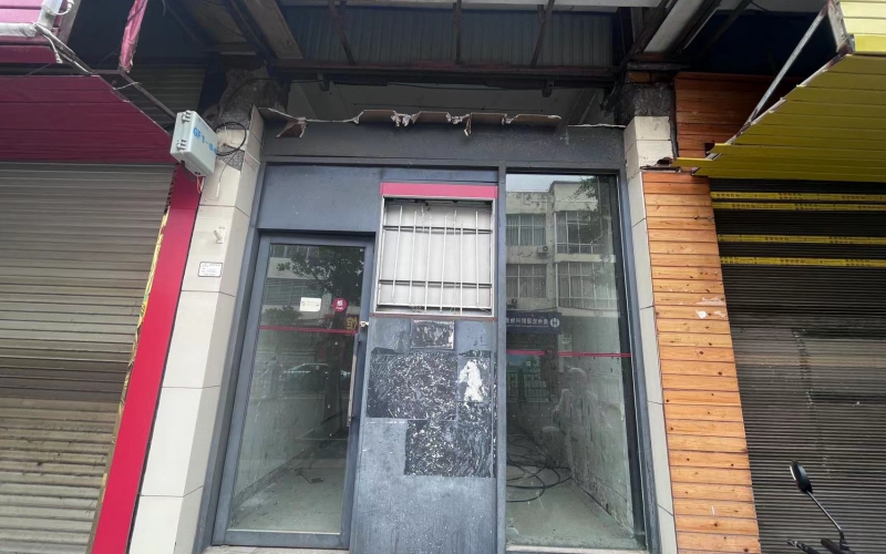 湖南街12-4號(hào)門面