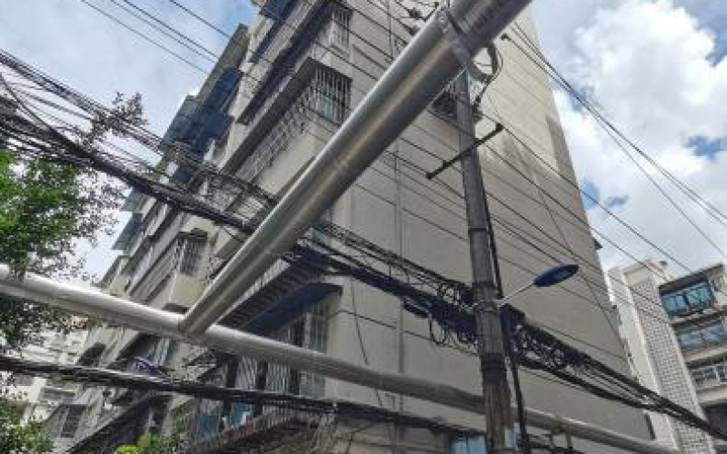 貴州省機(jī)關(guān)事務(wù)管理局國(guó)有資產(chǎn)管理服務(wù)中心貴陽(yáng)市云巖區(qū)鹽務(wù)街138號(hào)合一府苑1層103號(hào)車(chē)庫(kù)招租