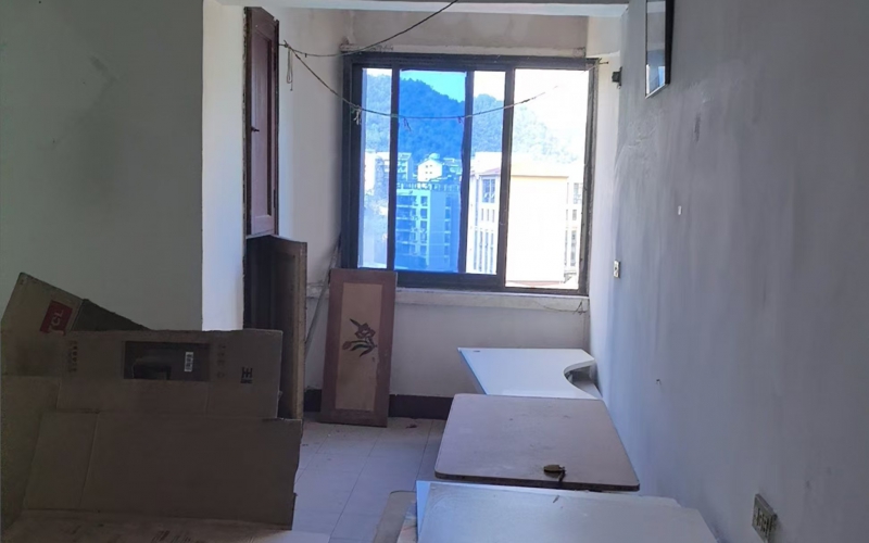 貴州省機(jī)關(guān)事務(wù)管理局國有資產(chǎn)管理服務(wù)中心貴陽市云巖區(qū)金頂山46幢1單元8層1號房屋資產(chǎn)招租