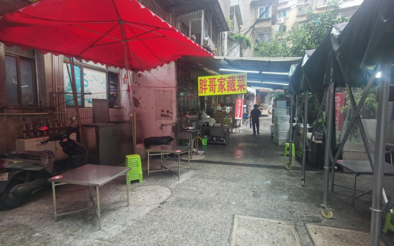 護國路153號3單元8層22號住宅轉(zhuǎn)讓（持有方：貴州省機關(guān)事務(wù)管理局國有資產(chǎn)管理服務(wù)中心）(二次掛牌)